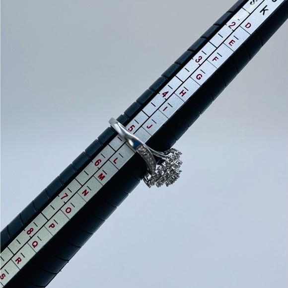 .50 CT Natural Diamond Round Brilliant Sterling Silver Ring - Picture 6 of 6